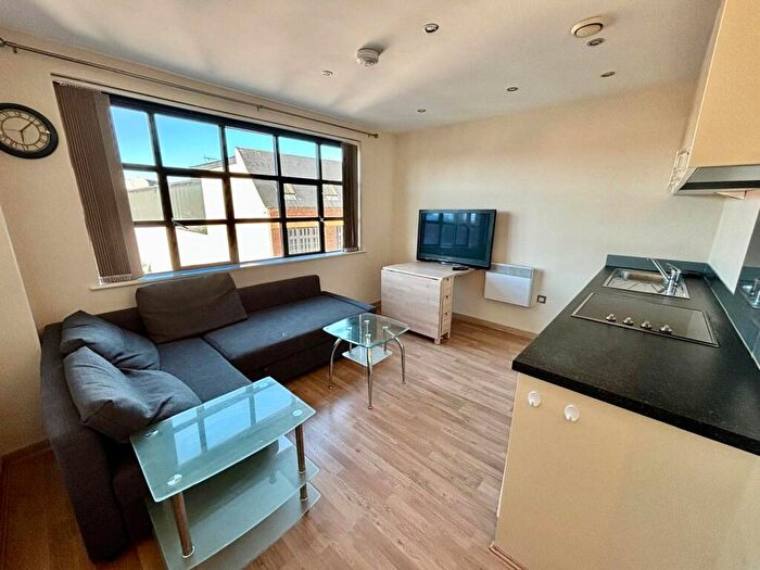 Apartment For Sale In St. Pauls Square, Birmingham, B3