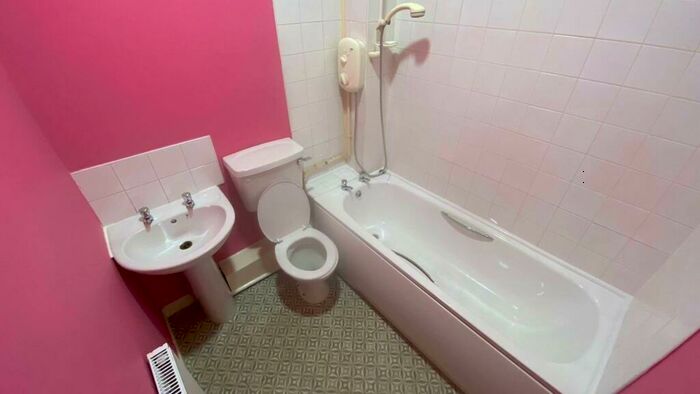 2 Bedroom Terraced House To Rent In Stanway Street Manchester, M9