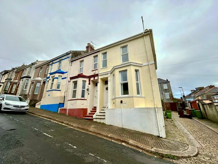 3 Bedroom End Of Terrace House To Rent In Beatrice Avenue, Keyham, PL2