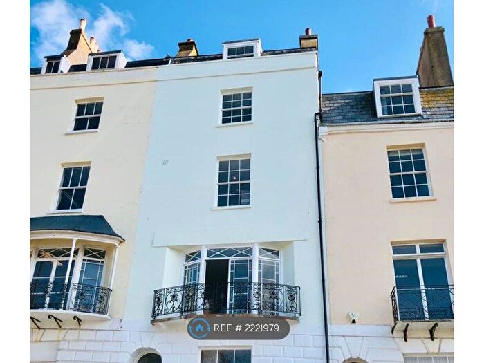 1 Bedroom Flat To Rent In Wellington Square, Hastings, TN34