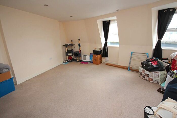2 Bedroom Flat To Rent In Lansdowne Road, Bournemouth, BH1