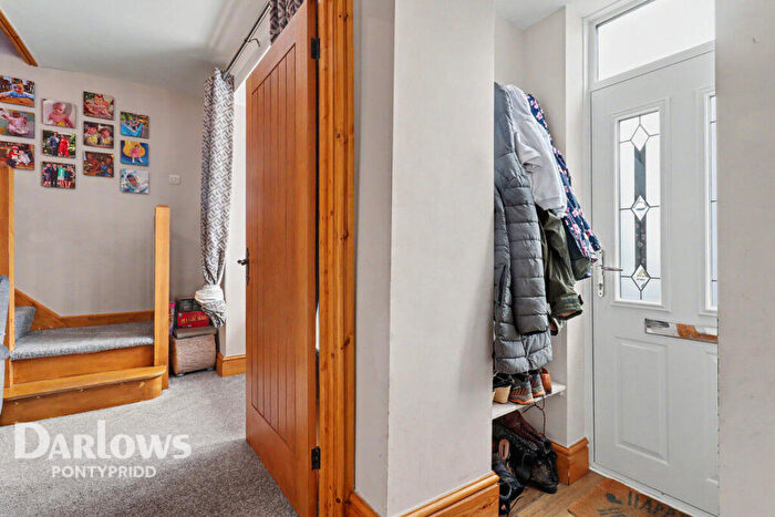 3 Bedroom Terraced House For Sale In Pantygraigwen Road, Pontypridd, CF37