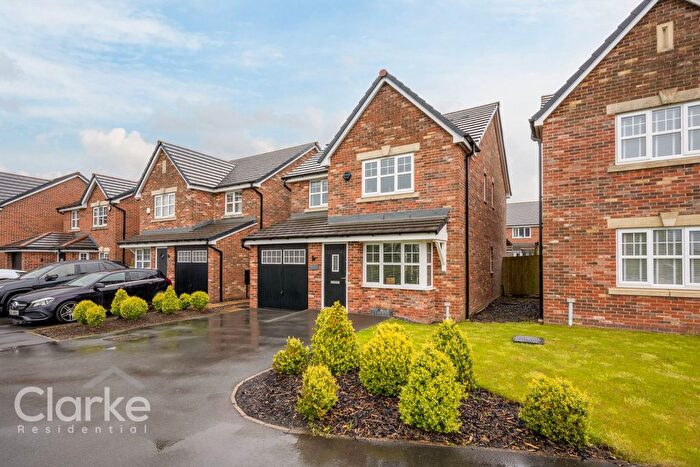 4 Bedroom Detached House For Sale In Newark Close, Blackrod, BL6