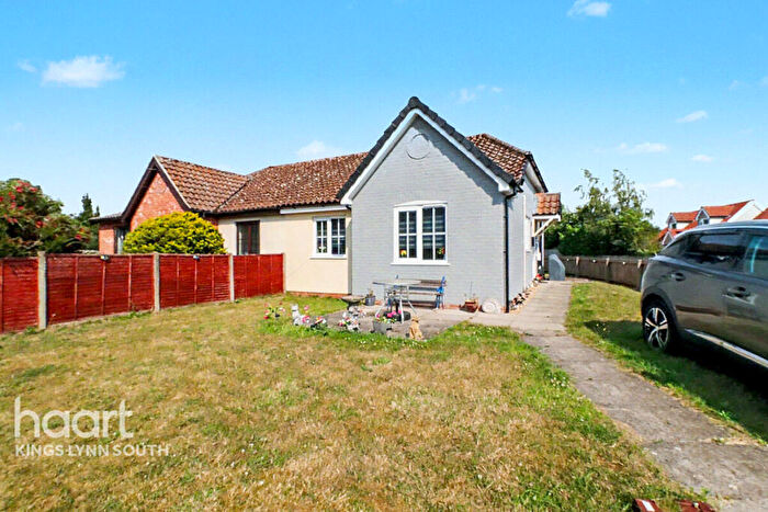 2 Bedroom Semi-Detached Bungalow For Sale In Common View, King's Lynn, PE31