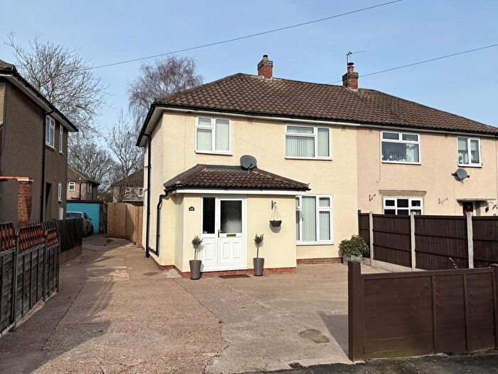 3 Bedroom Semi Detached House For Sale In Finchley Avenue, Derby, DE22