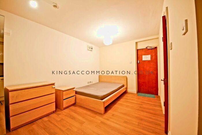 Studio To Rent In Angell Road, Loughborough Junction SW9