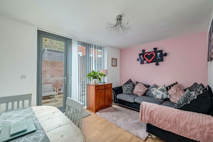 3 Bedroom Terraced House For Sale In Wall Street, Devonport, PL1