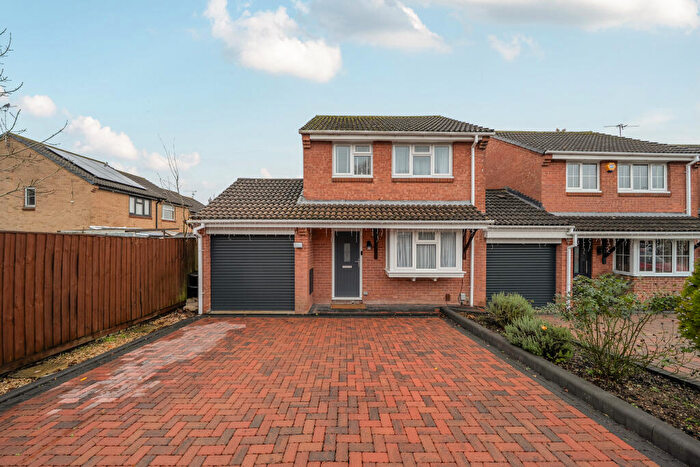 3 Bedroom Detached House For Sale In Rycote Close, Grange Park, Swindon, SN5