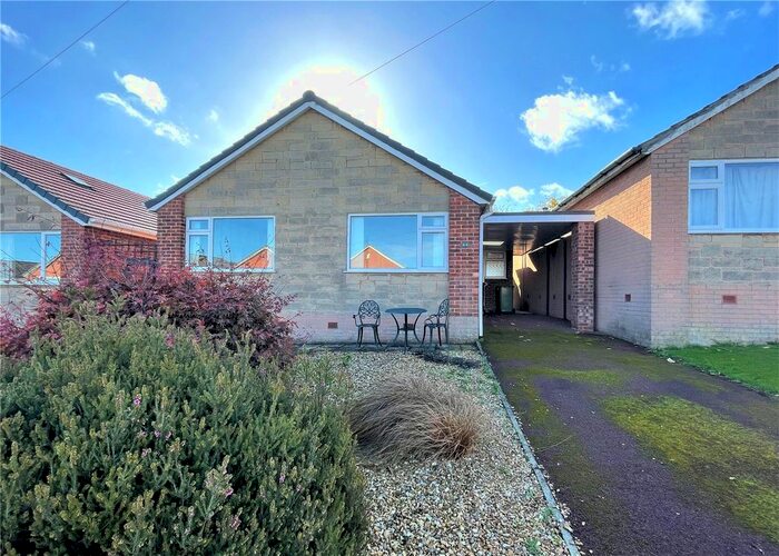 2 Bedroom Bungalow To Rent In Shakespeare Crescent, Dronfield, Derbyshire, S18