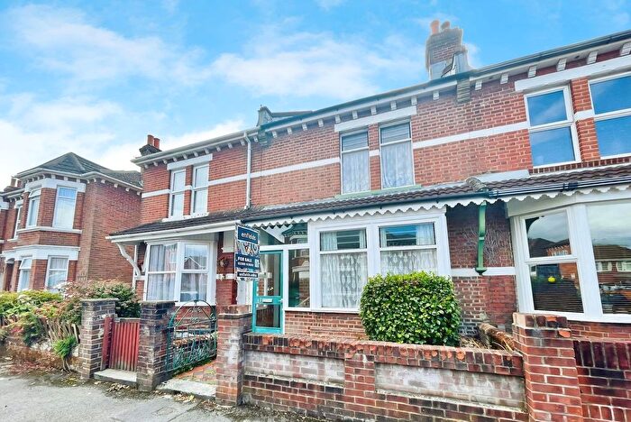 3 Bedroom Terraced House For Sale In St. Winifreds Road, Southampton, SO16