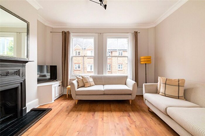 2 Bedroom Flat To Rent In Tabard Street, London, SE1