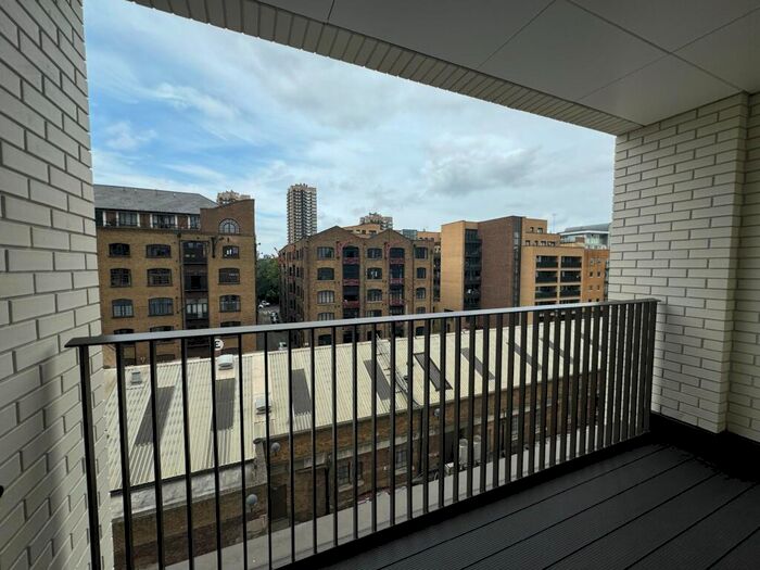 2 Bedroom Apartment To Rent In Merino Gardens, London, E1W