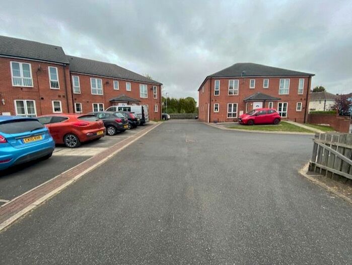 2 Bedroom Town House To Rent In Crofters Court, Havercroft, Wakefield, WF4