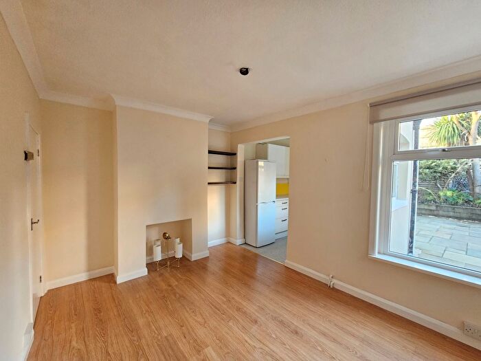 2 Bedroom Property To Rent In Pointout Road, Southampton, SO16