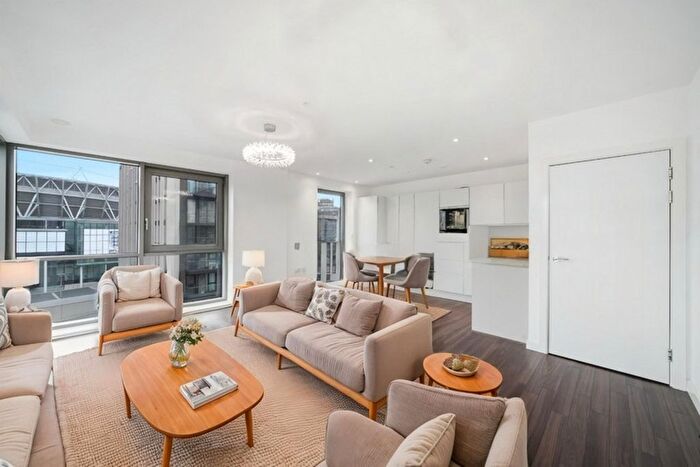 3 Bedroom Flat To Rent In Olympic Way, London, HA9