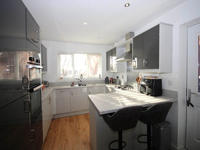 4 Bedroom Detached House For Sale In Rhodfa Sirhywi, Gellihaf, Blackwood, NP12
