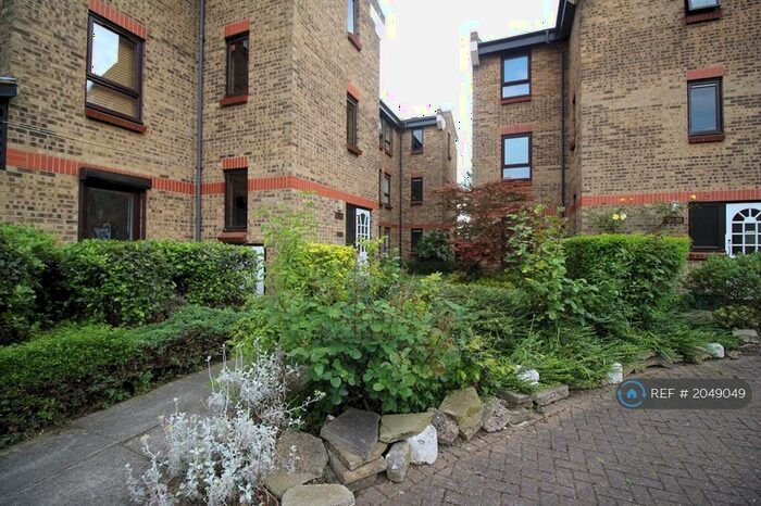 1 Bedroom Flat To Rent In Wedmore Gardens, London, N19