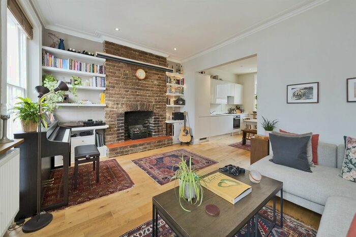 2 Bedroom Flat To Rent In Penzance Place, London, W11