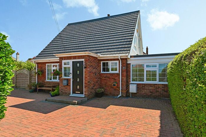 3 Bedroom Bungalow For Sale In Queens Drive, Hunstanton, Norfolk, PE36