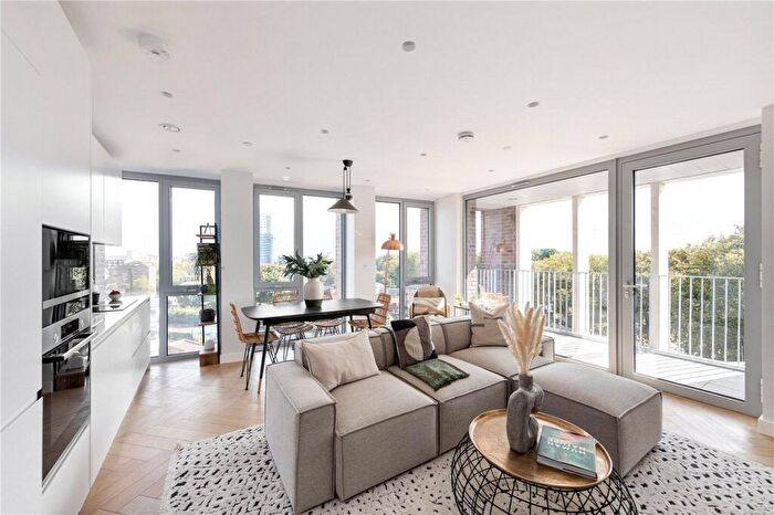 2 Bedroom Apartment For Sale In Parkhaus, Downs Road, London, E5