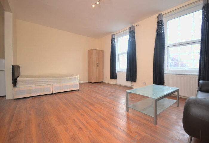 Studio To Rent In Oxford Road, Reading, Berkshire, RG1