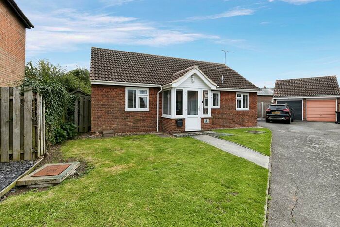 2 Bedroom Bungalow For Sale In Austral Way, Althorne, Chelmsford, Essex, CM3