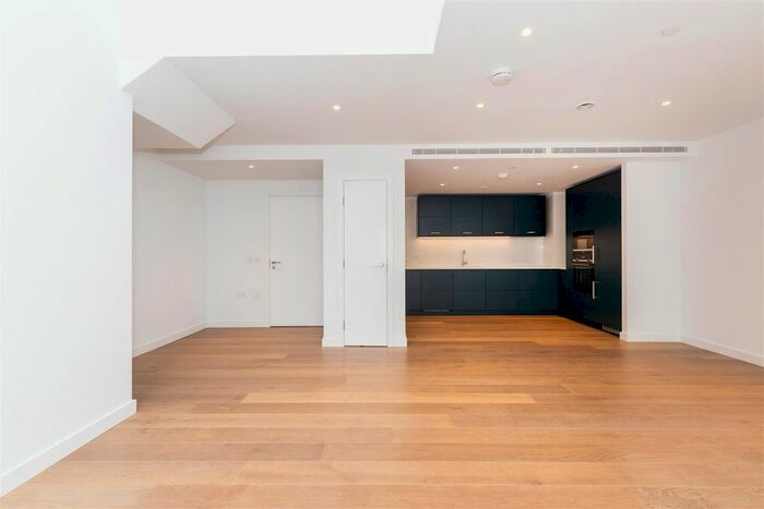 2 Bedroom Flat To Rent In Postmark, Phoenix Place, WC1X