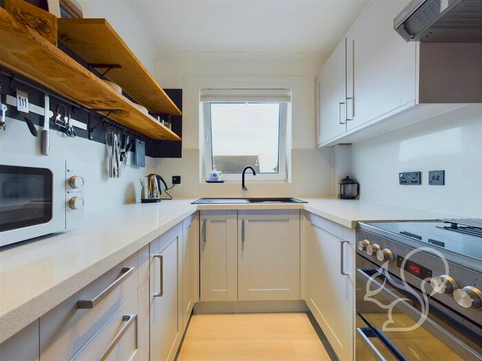 2 Bedroom Maisonette To Rent In Queens Mews, High Street, West Mersea, Colchester, CO5