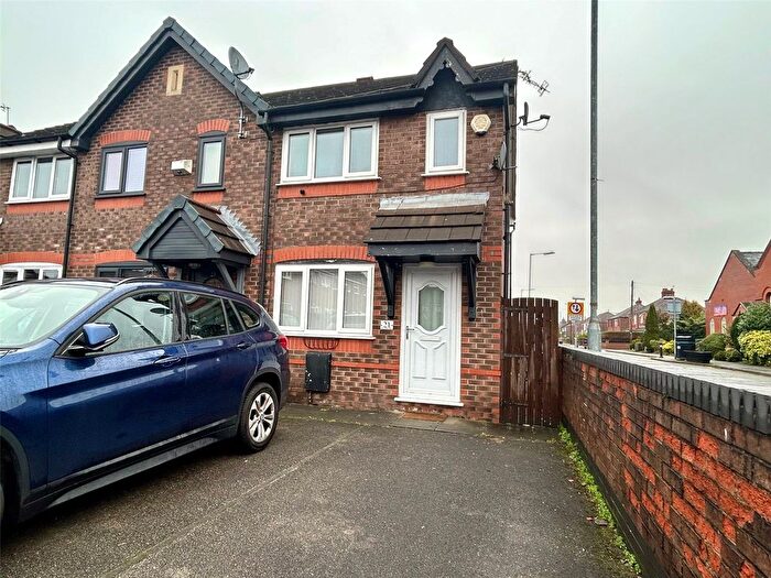 2 Bedroom Semi Detached House For Sale In Ravenoak Drive, Failsworth, Manchester, Greater Manchester, M35