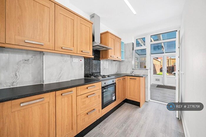 3 Bedroom Semi Detached House To Rent In Streatfield Road, Harrow, HA3