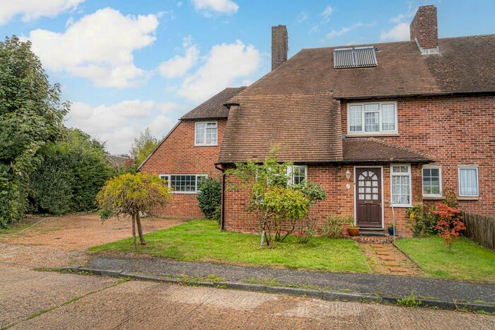 5 Bedroom Semi-Detached House For Sale In Cherry Garden Crescent, Wye, Ashford, TN25