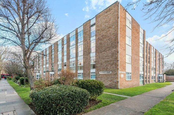 1 Bedroom Flat To Rent In St. Johns Park, London, SE3