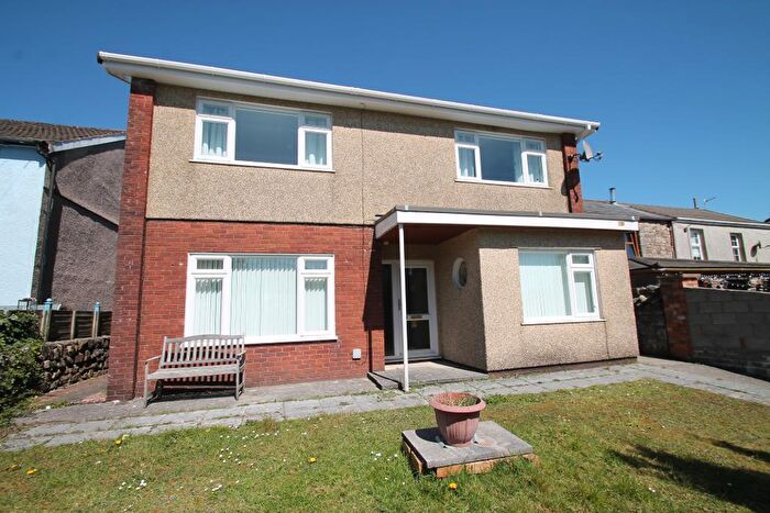 3 Bedroom Detached House For Sale In Rassau Road, Rassau, Ebbw Vale, Blaenau Gwent, NP23