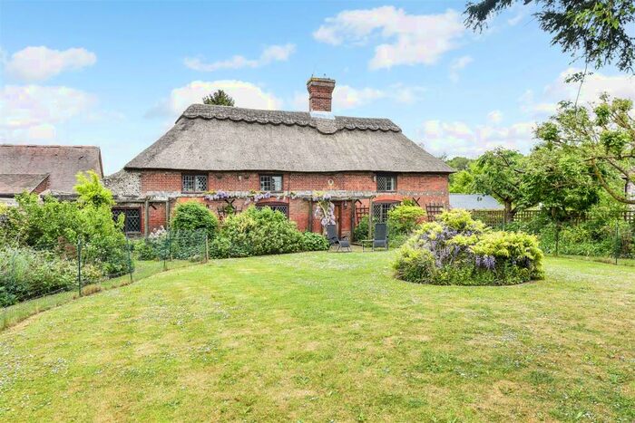 3 Bedroom Detached House For Sale In Warningcamp, Arundel, BN18