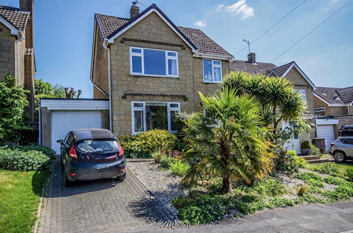 3 Bedroom Detached House To Rent In Green Close, Uley, GL11