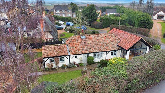 4 Bedroom Detached House For Sale In Tinkers Lane, Sawtry, PE28