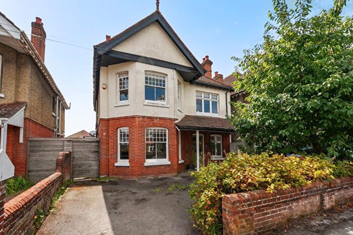 5 Bedroom Detached House For Sale In Upper Shirley Avenue, Upper Shirley, Southampton, Hampshire, SO15