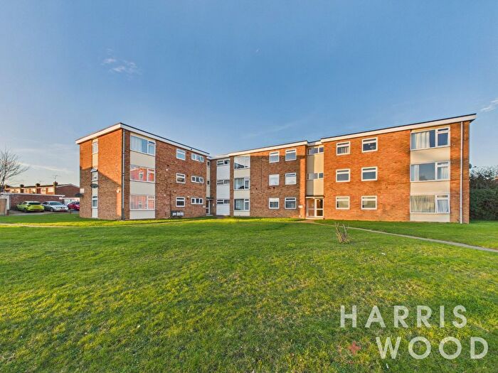 3 Bedroom Flat For Sale In Vane Court, Witham, Essex, CM8