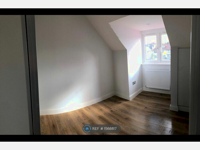 1 Bedroom Flat To Rent In Hendon Way, London, NW2