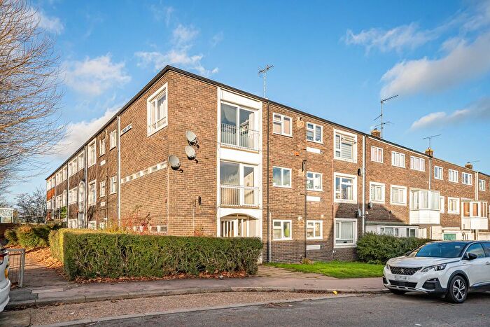 1 Bedroom Flat For Sale In Northdown Road, Hatfield, Hertfordshire, AL10