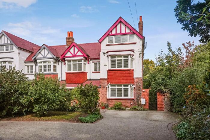 6 Bedroom Semi-Detached House For Sale In Banstead Road, Epsom, KT17