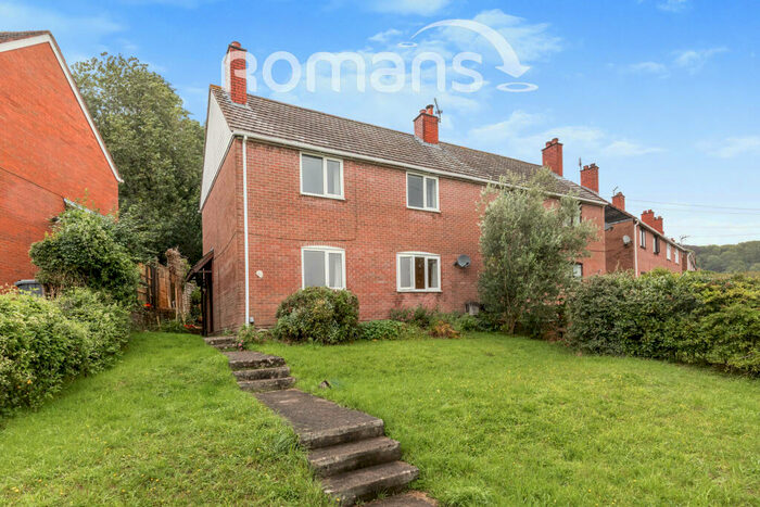 3 Bedroom Semi-Detached House To Rent In Southwood Drive, Coombe Dingle, BS9