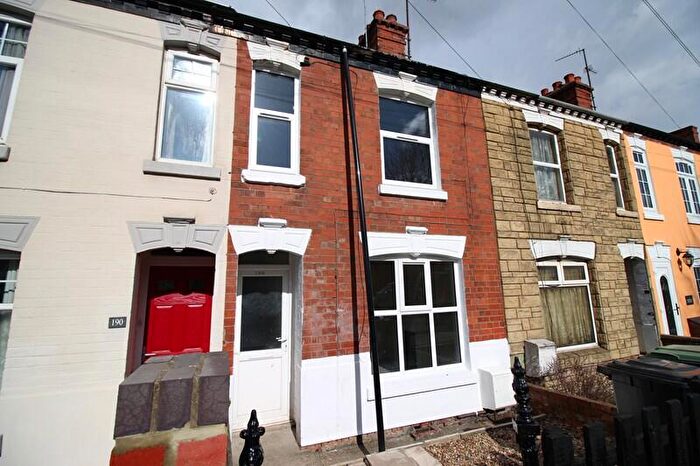 3 Bedroom Terraced House To Rent In Wellingborough Road, Rushden, NN10