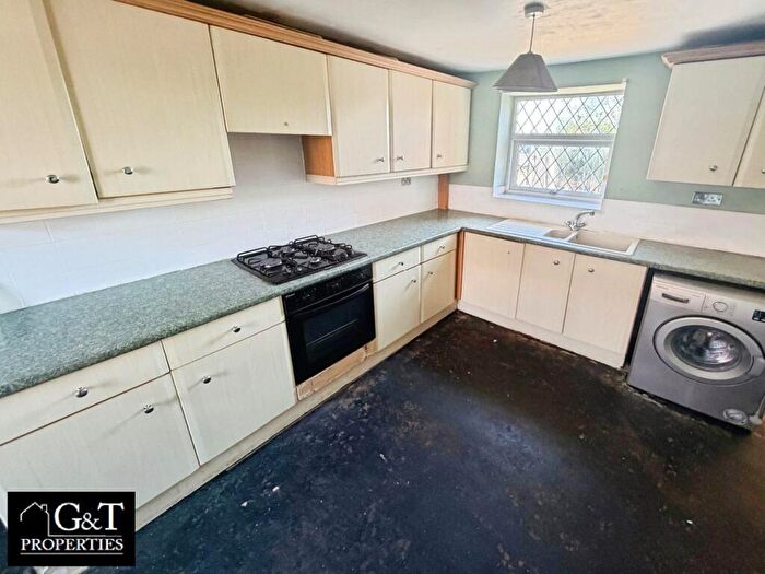 3 Bedroom Semi-Detached House For Sale In White City Road, Brierley Hill, DY5