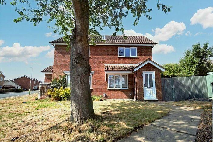 1 Bedroom End Of Terrace House To Rent In Oak Tree Road, Ampthill, Bedford, MK45