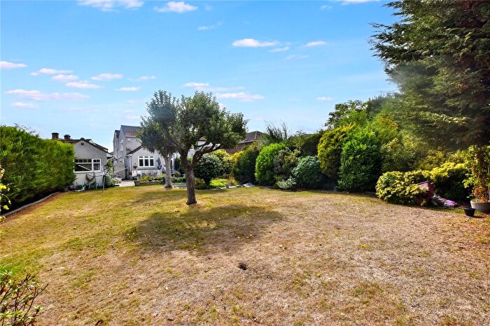 3 Bedroom Semi-Detached House For Sale In Palmar Road, Bexleyheath, DA7