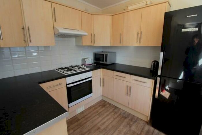 7 Bedroom Terraced House To Rent In Richmond Road - Cardiff, CF24