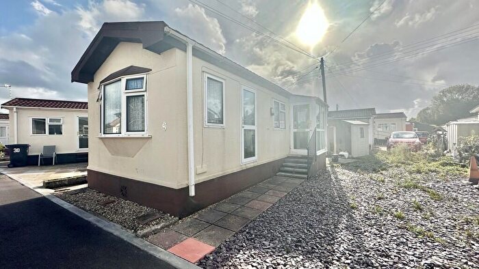 1 Bedroom Park Home For Sale In Hutton Park, Weston-super-Mare, BS24