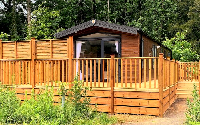 3 Bedroom Mobile/park Home For Sale In Brokerswood, Westbury, BA13