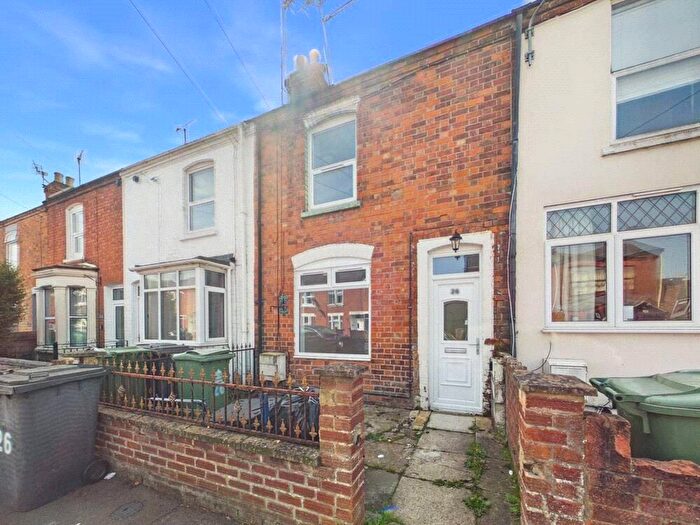 3 Bedroom Terraced House For Sale In Linden Road, Gloucester, Gloucestershire, GL1